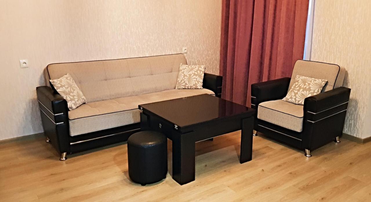 Bright And Cozy Apartment On Aghmashenebeli Avenue Тбилиси Экстерьер фото